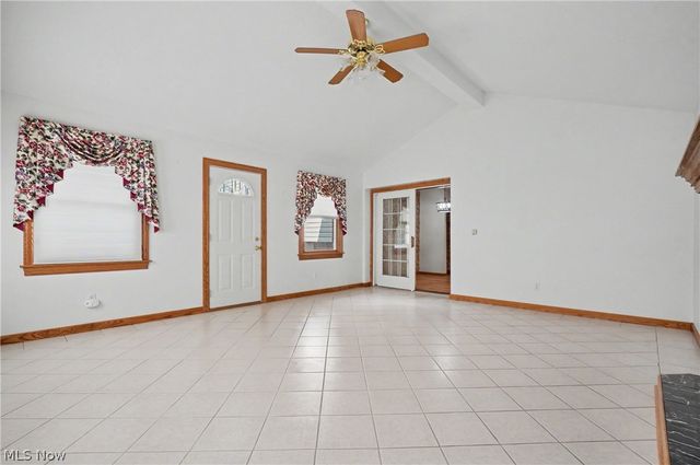 7436 Sugartree Drive, Youngstown, OH 44512