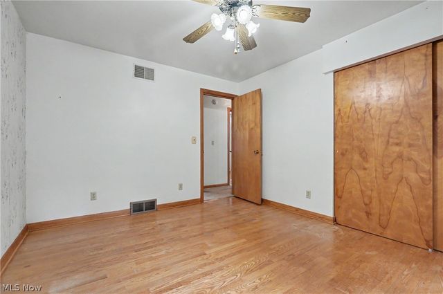 7436 Sugartree Drive, Youngstown, OH 44512
