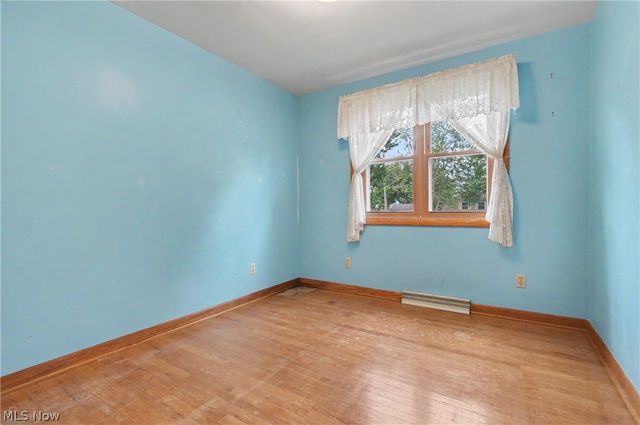 7436 Sugartree Drive, Youngstown, OH 44512