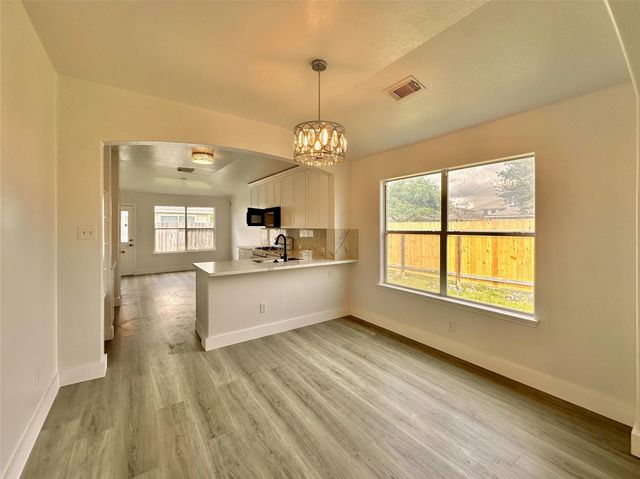 8202 Radial Court, Rosharon, TX 77583