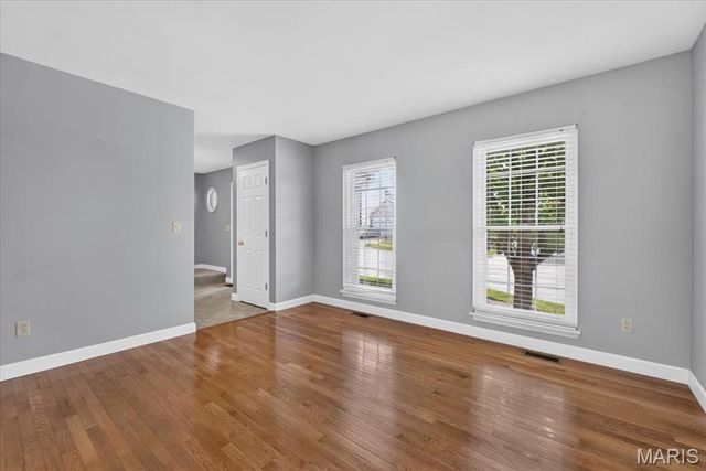 654 Summer Top Circle, Fenton, MO 63026