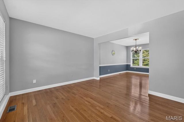654 Summer Top Circle, Fenton, MO 63026