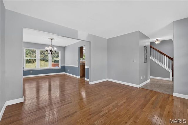 654 Summer Top Circle, Fenton, MO 63026