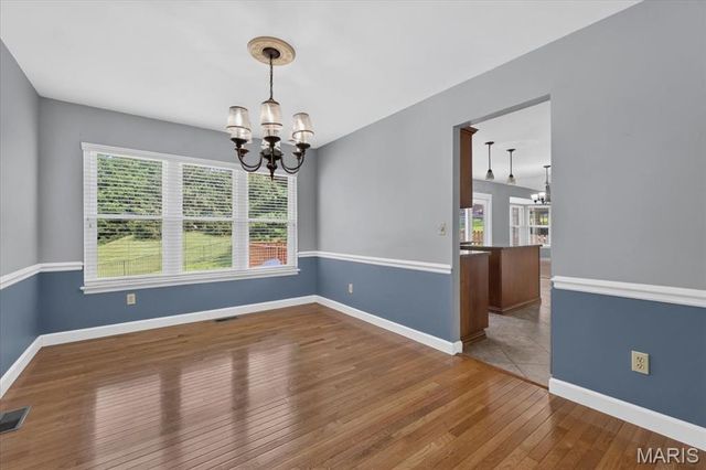 654 Summer Top Circle, Fenton, MO 63026