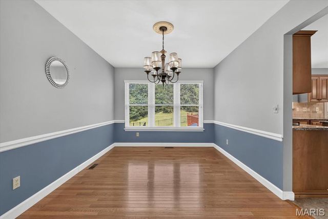 654 Summer Top Circle, Fenton, MO 63026