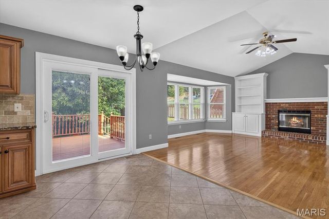 654 Summer Top Circle, Fenton, MO 63026