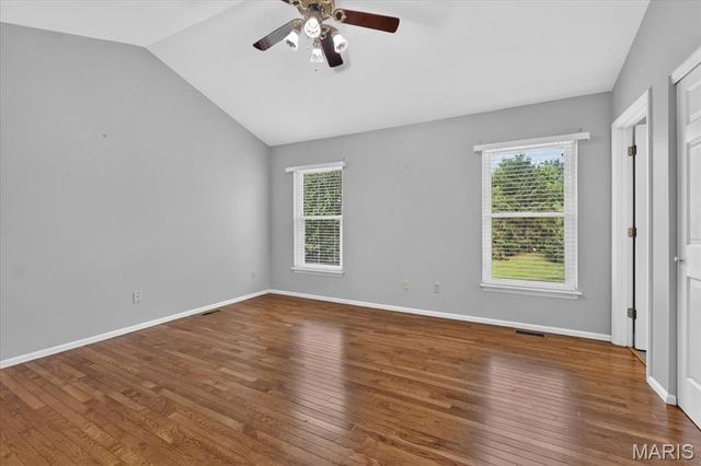 654 Summer Top Circle, Fenton, MO 63026