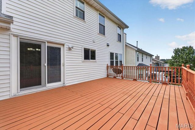 654 Summer Top Circle, Fenton, MO 63026
