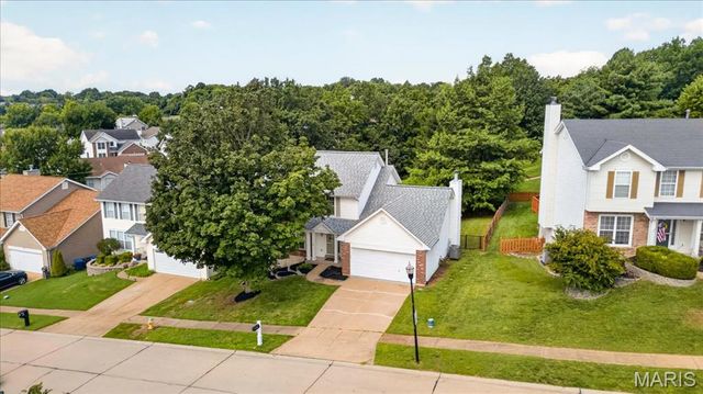 654 Summer Top Circle, Fenton, MO 63026