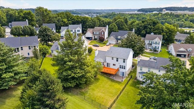 654 Summer Top Circle, Fenton, MO 63026