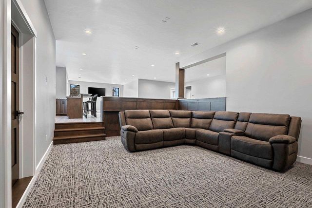 2011 LABYRINTH LANE, De Pere, WI 54115