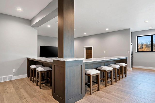 2011 LABYRINTH LANE, De Pere, WI 54115