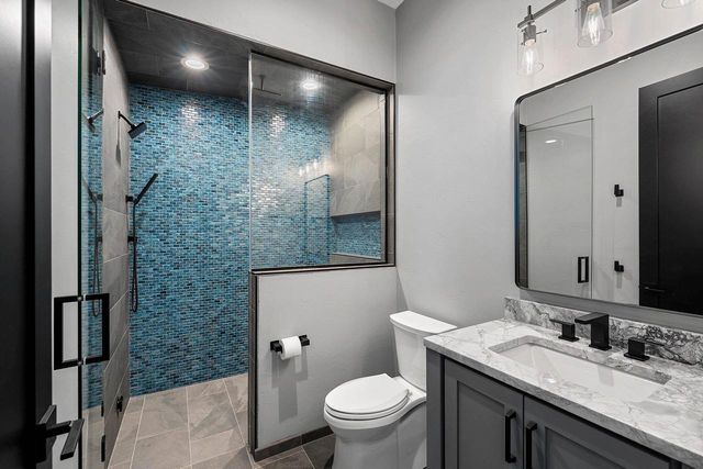 2011 LABYRINTH LANE, De Pere, WI 54115