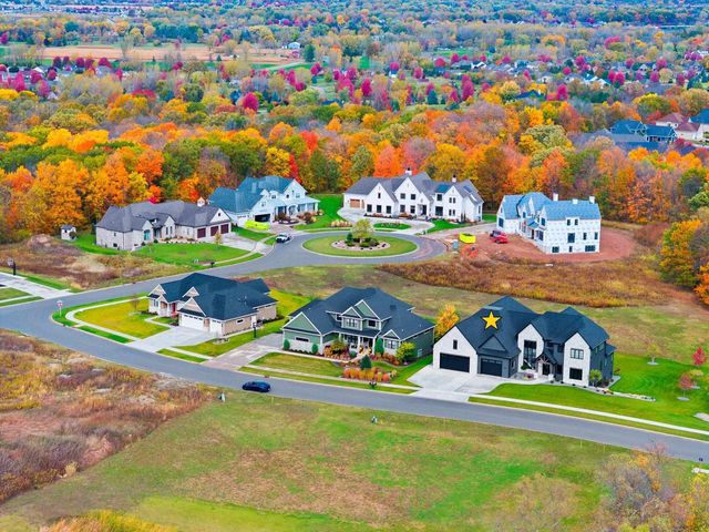 2011 LABYRINTH LANE, De Pere, WI 54115