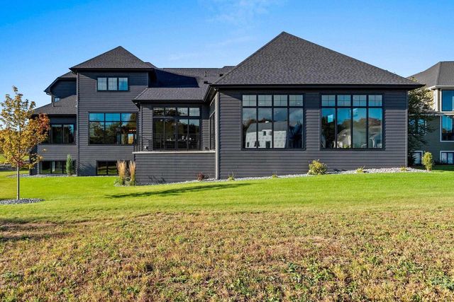 2011 LABYRINTH LANE, De Pere, WI 54115