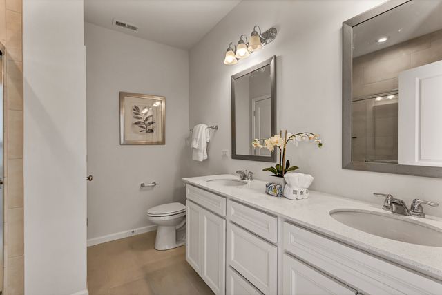 2809 Spring Circle South, Lindenhurst, IL 60046
