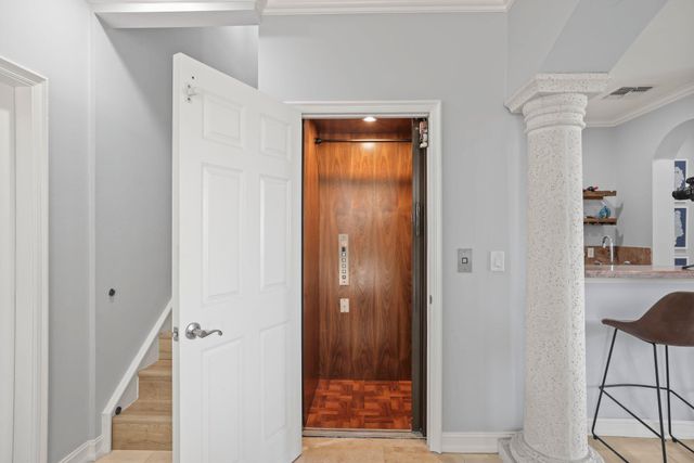 920 Via Villagio, Hypoluxo, FL 33462