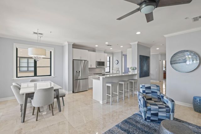 920 Via Villagio, Hypoluxo, FL 33462