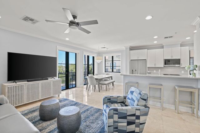 920 Via Villagio, Hypoluxo, FL 33462