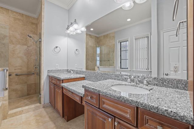 920 Via Villagio, Hypoluxo, FL 33462