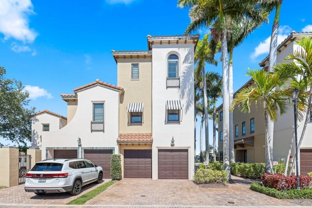 920 Via Villagio, Hypoluxo, FL 33462