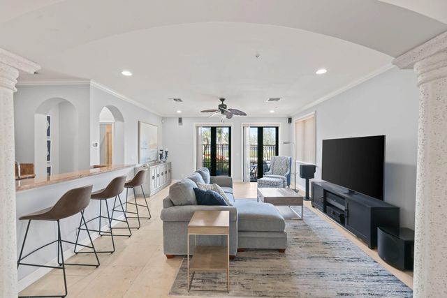 920 Via Villagio, Hypoluxo, FL 33462