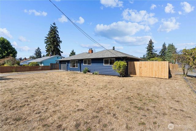 1609 121st Street S, Tacoma, WA 98444