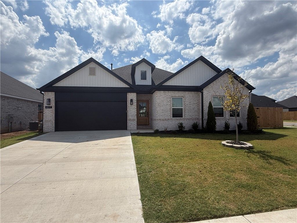 6807 SW High Meadow Boulevard, Bentonville, AR 72713