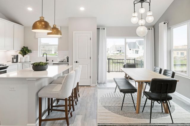 1652 Lund Way, Shakopee, MN 55379