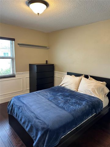 925 NE 26th Ave 925, Hallandale Beach, FL 33009