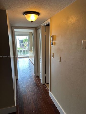 925 NE 26th Ave 925, Hallandale Beach, FL 33009