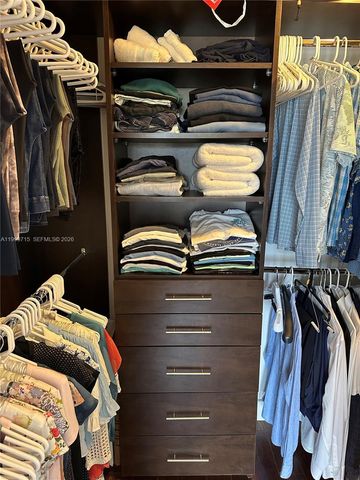 925 NE 26th Ave 925, Hallandale Beach, FL 33009