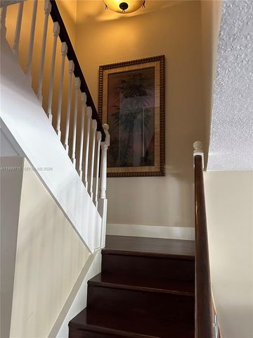 925 NE 26th Ave 925, Hallandale Beach, FL 33009