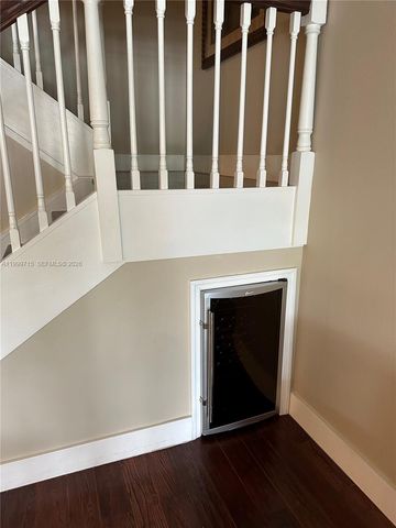 925 NE 26th Ave 925, Hallandale Beach, FL 33009