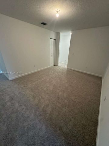 1662 Hoot Owl Holw 1662, Loxahatchee, FL 33470