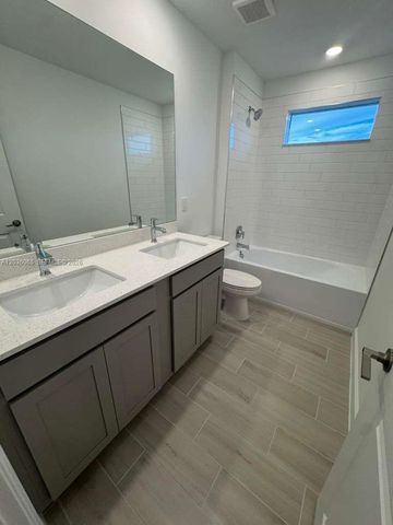 1662 Hoot Owl Holw 1662, Loxahatchee, FL 33470