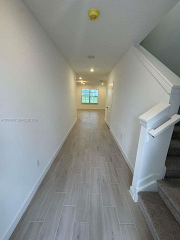 1662 Hoot Owl Holw 1662, Loxahatchee, FL 33470