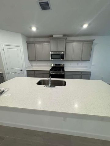 1662 Hoot Owl Holw 1662, Loxahatchee, FL 33470