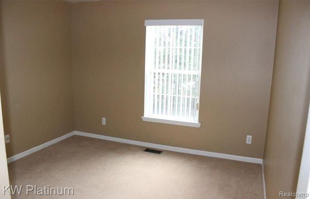 16632 Glenmoor Boulevard, Macomb, MI 48044