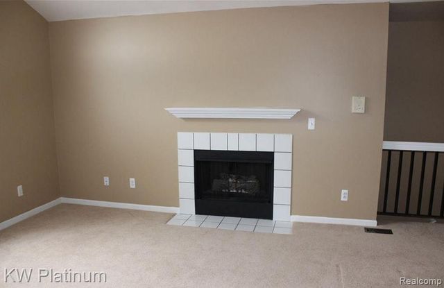 16632 Glenmoor Boulevard, Macomb, MI 48044