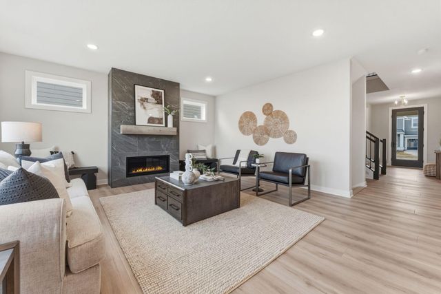 18250 102nd Place N, Maple Grove, MN 55311