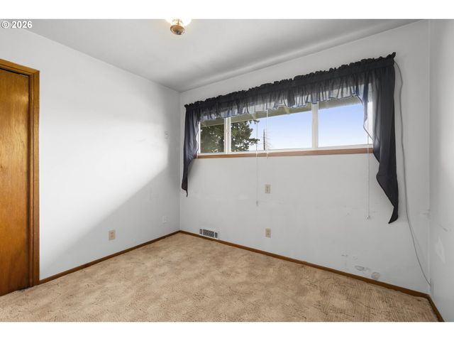 33300 TIDE CREEK Rd, Deer Island, OR 97054