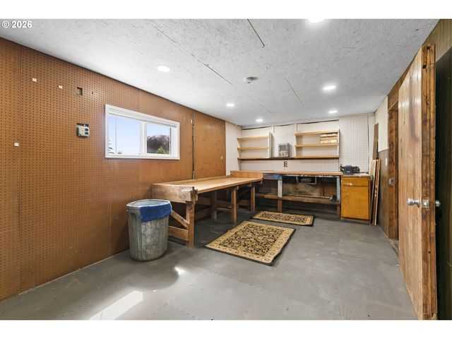 33300 TIDE CREEK Rd, Deer Island, OR 97054
