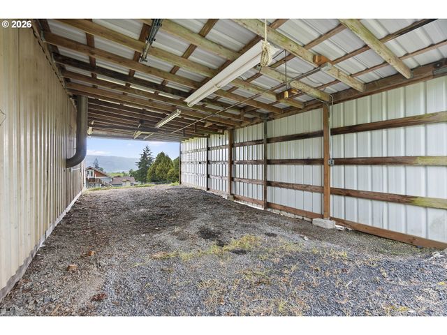 33300 TIDE CREEK Rd, Deer Island, OR 97054