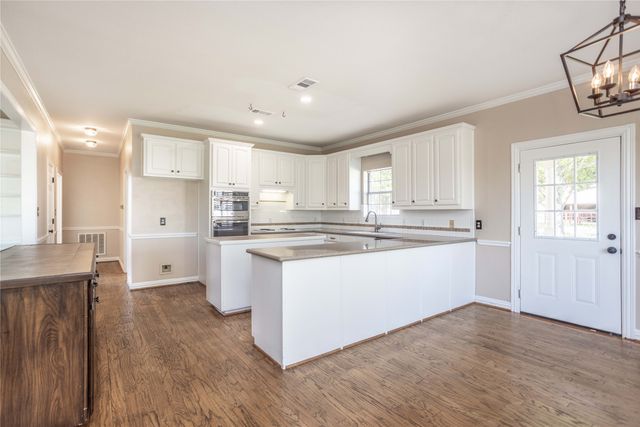 476 County Road 260, Gainesville, TX 76240