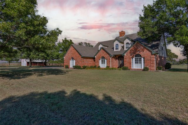 476 County Road 260, Gainesville, TX 76240
