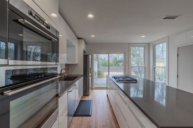 8927 Diceman Drive, Dallas, TX 75218