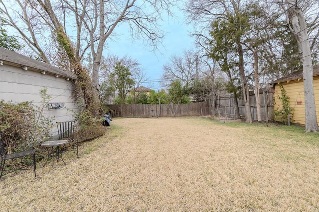 8927 Diceman Drive, Dallas, TX 75218