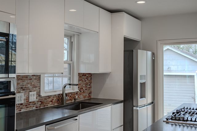 8927 Diceman Drive, Dallas, TX 75218