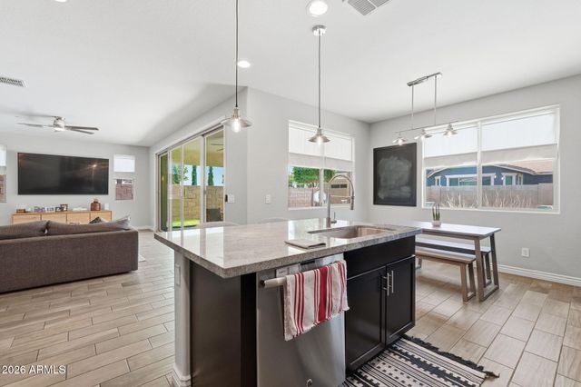 4377 E AMBER Lane, Gilbert, AZ 85296